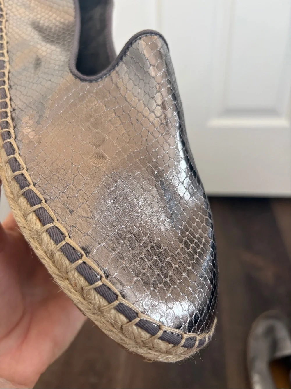 Dolce Vita Metallic Snake Print Embossed Espadrille Shoes NWOT